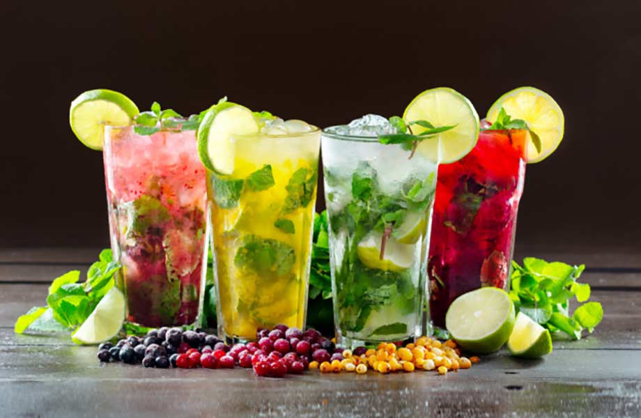 Barecular provides mobile Mojito bar cocktail catering services